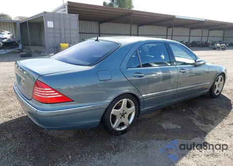 2004 Mercedes-Benz S 500 z USA, uszkodzony, nr VIN WDBNG75J14A394571